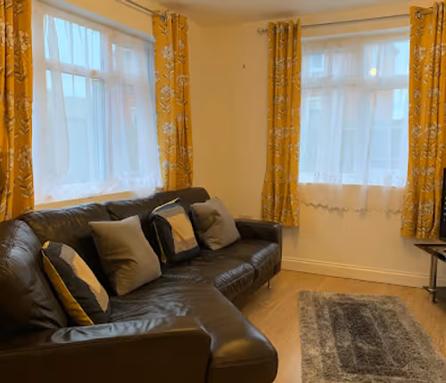 Luton Apartment living room