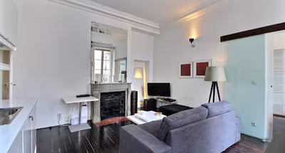 LOUVRE LA MADELEINE AND MONTORGUEIL