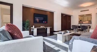 Designer 2 Bedroom In The Palm