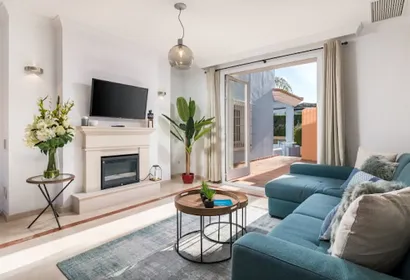 Aloha Lake Village Serviced Apartment