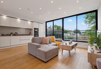 Dalston Apartment by MySquare