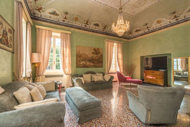 LAKE COMO HISTORIC LUXURY VILLA- 1200M2 OF PURE SPLEDOUR