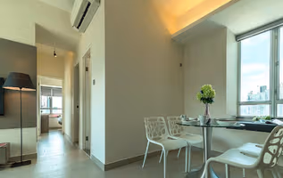 Bulkeley Street Apartments, Central