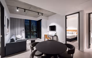 Docklands Serviced Apartment