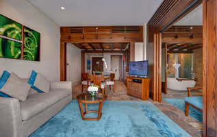 Crescent Road Serviced Apartments, Palm Jumeirah