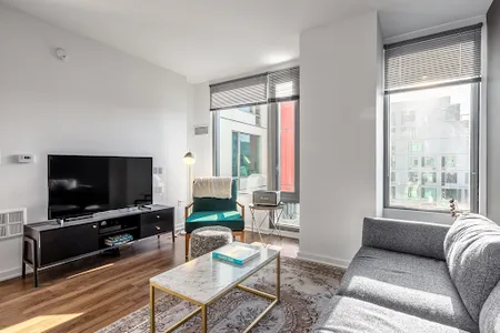 Mosso Folsom St Apartment