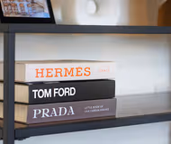 Blandford House with Free Parking, Fast Wifi, Smart TV with Netflix and Private Garden by Yoko Property