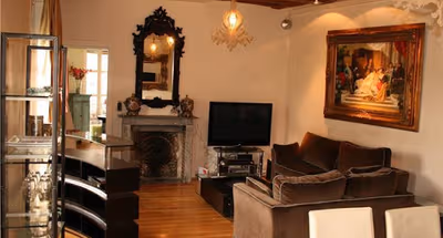 Bright living area at BLVD LATOUR MAUBOURG LES INVALIDES