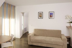 Roissy Village Serviced Apartment, Champs Elysees