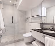 Bathroom - 1 bed apartment