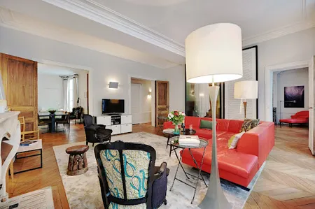 EXCLUSIVE 130SQM SAINT GERMAIN LUXURY - A FEW STEPS FROM THE SEINE