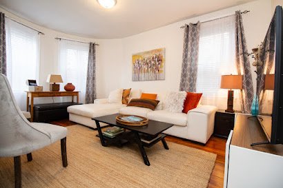 Huge, 3 bed, 2bath, Public transport, Boston, Sleeps 9