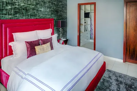 Rustic Four Bedroom Apartment Near Burj Khalifa