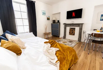 Georgian 2Bed Apartment - Parking