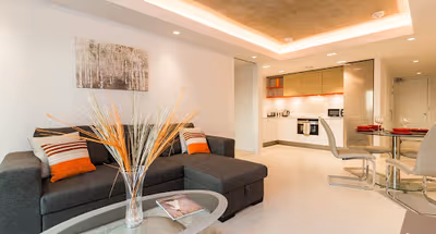 Spacious living area at Docklands Lux 5min walk to Excel Centre