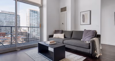 S Clark Street Serviced Apartment