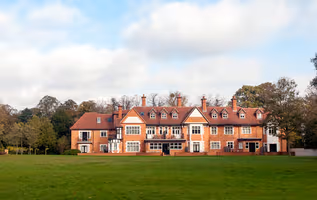 Wraysbury Hall Apartments
