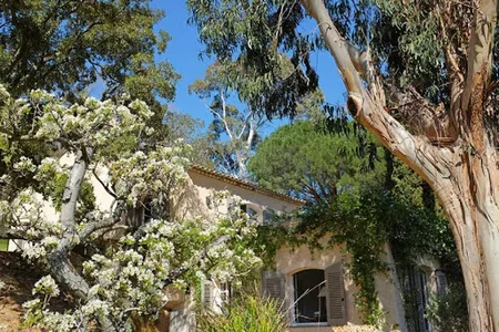 A Villa in Grimaud With Beautiful Terraces