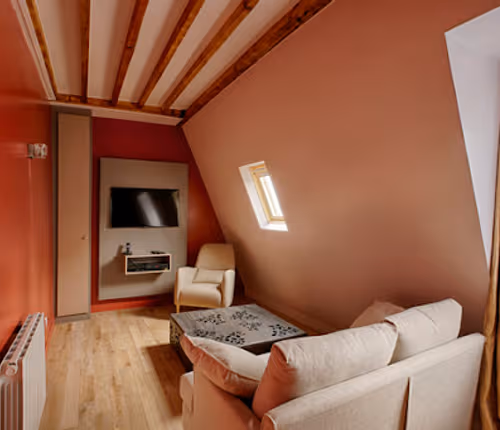 Acacias  Serviced Apartment