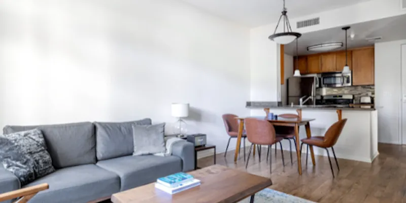Lincoln Blvd #1-332