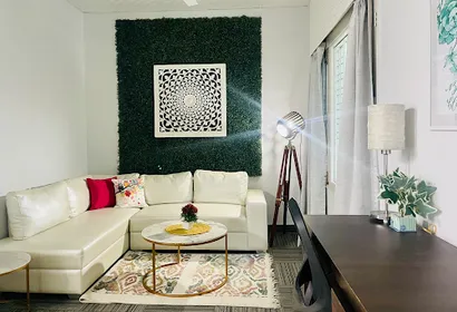 DLF Phase 4 Apartments