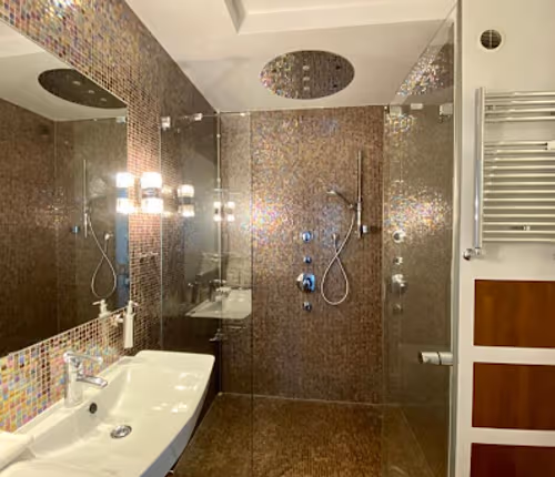 ARGENTO Serviced Apartment