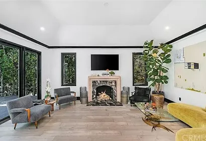 North Crescent Heights Blvd Apartment