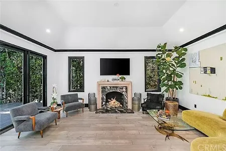 North Crescent Heights Blvd Apartment
