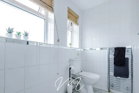 Vibrant 3 bedroom home