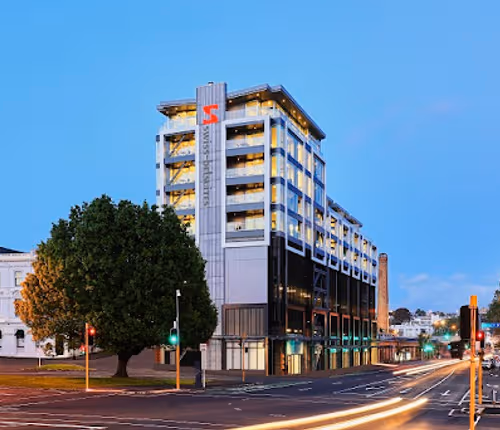 Exterior of Swiss-Belsuites Victoria Park