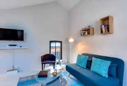 QUIRKY AND BRIGHT HOME IN THE 14EME