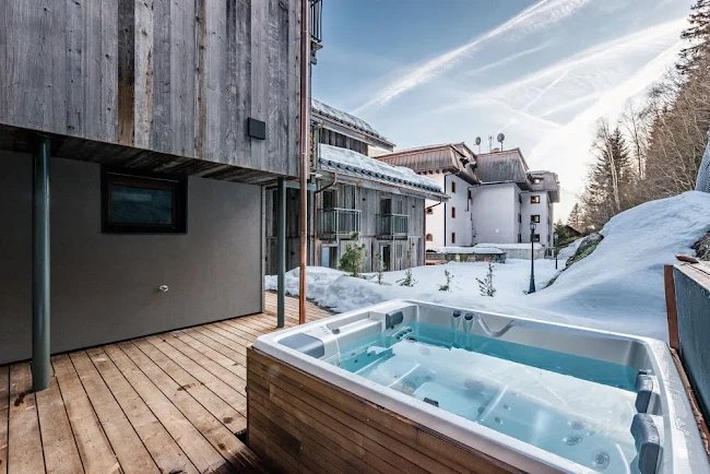 STELLAR CHALET WITH JACUZZI