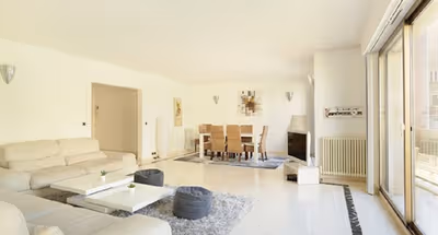 DESIGNER 3 BEDROOM RUE DE LA POMPE
