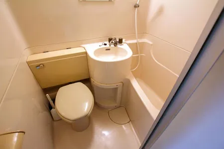 2 Chome Minamiotsuka Apartment