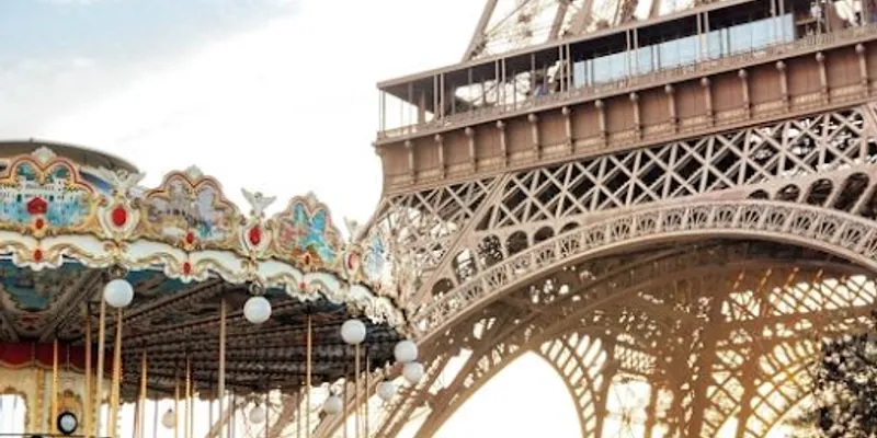 QUAI D'ORSAY AND EIFFEL 100M2 FRENCH HOME