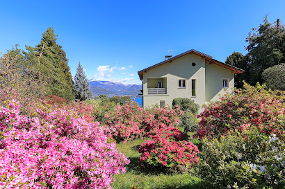 6 Bedroom in the stunning town of Stresa