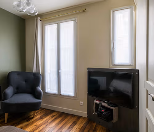 Rue des Renaudes Serviced Apartment