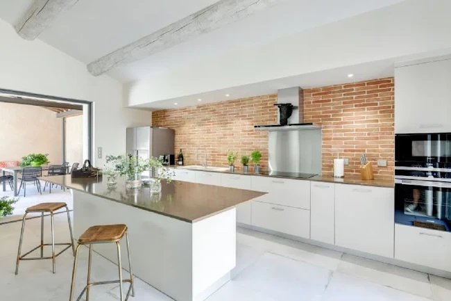 A Cozy Villa Retreat Near St Remy de Provence