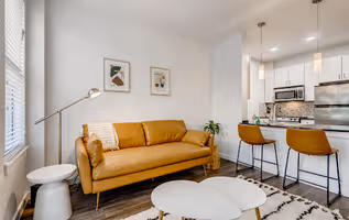 East Riverside Drive Apartment