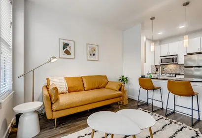 East Riverside Drive Apartment