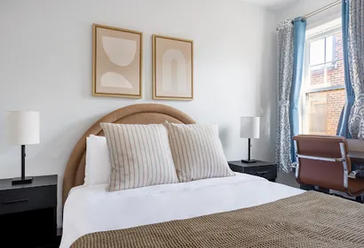 Queensberry St Apartment