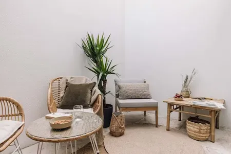 Breezes Serviced Apartments