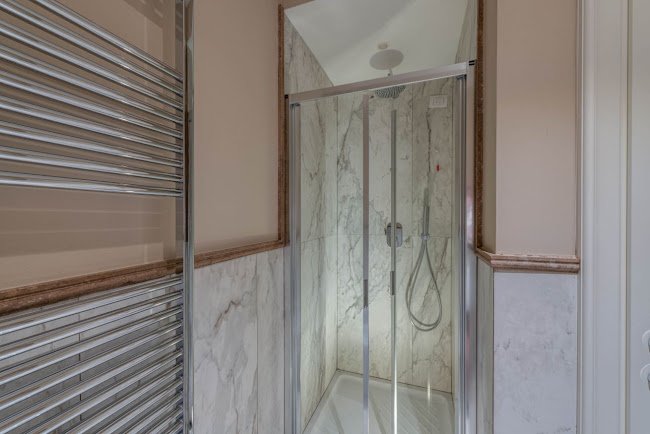 LUXURY UNFOLDS AT !RENAISSANCE PALACE-MICHELANGELO