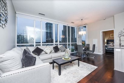 Brickstone Mews Apartment