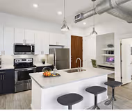 Cleveland Street Serviced Apartment