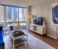 East Ohio Street Serviced Apartment