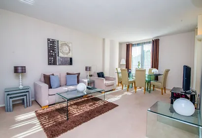 Point West Apartment