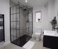 Redwald House-Sleeps 12 w/ Free Parking&Netflix