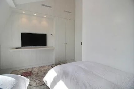 A SIGNAURE LUXURY ON CHAMPS DE MARS ALMA MARCEAU