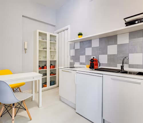 Coliseum Serviced Apartments